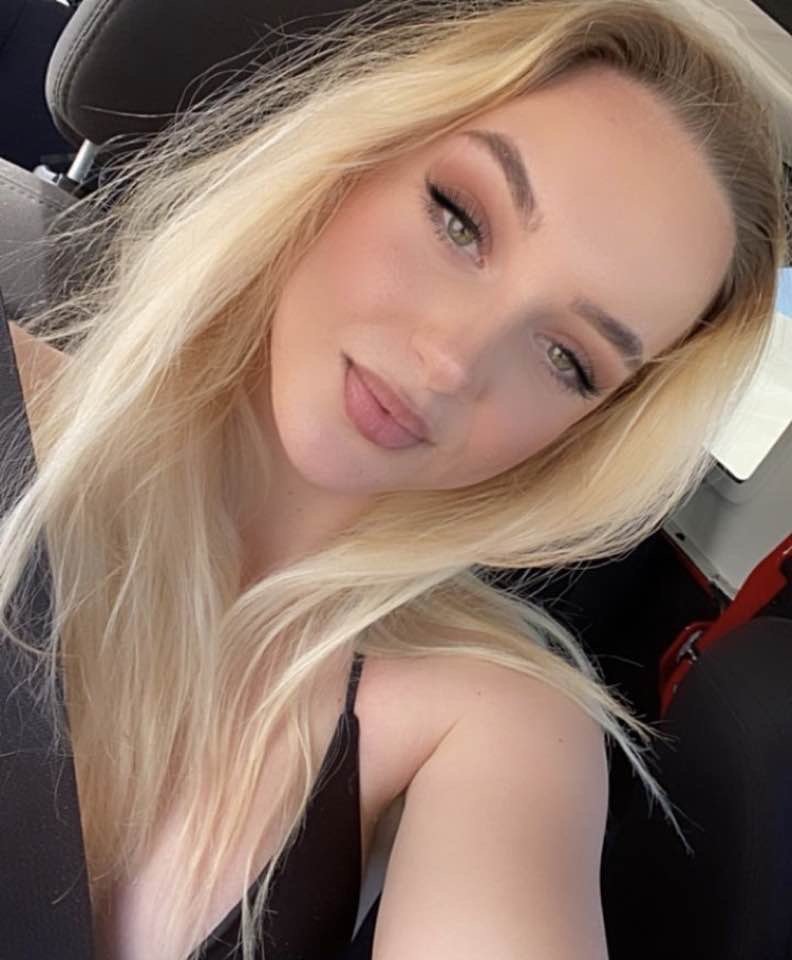 Aussie Bimbo Elle Exposed Webslut #0bDCRztk