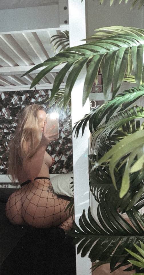 Aussie Bimbo Elle Exposed Webslut #GLoNRQXV