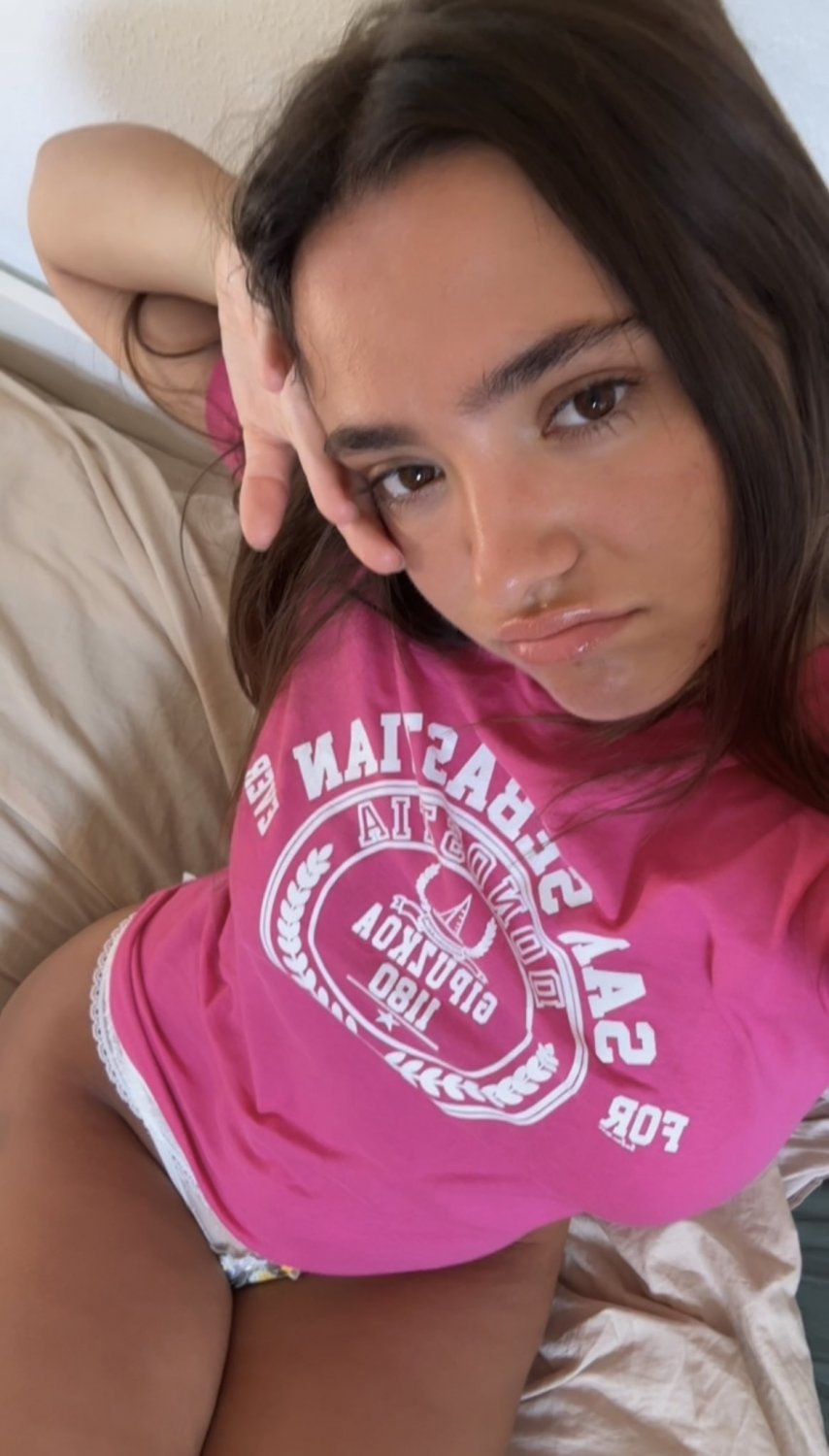 Hot teen @1uliette #MtZKbfqO