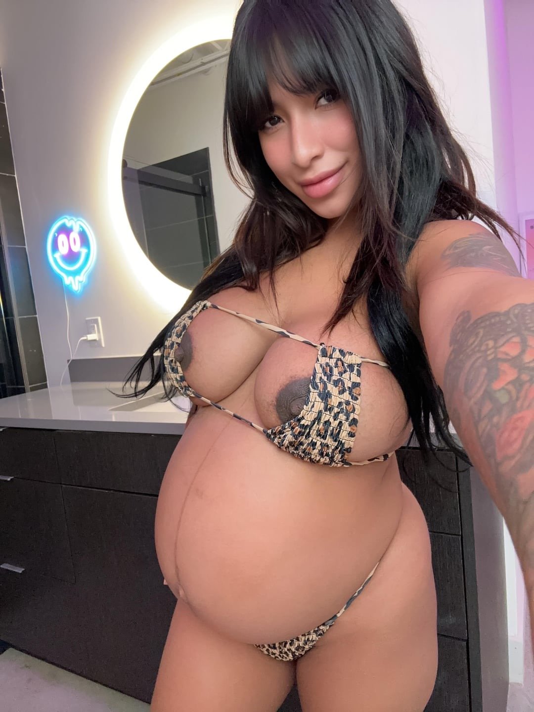 West Indian pregnant MILF #kI8nCOr1