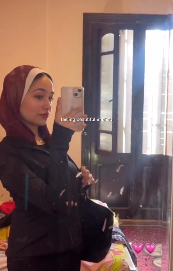 Helpless gooner wanted his sister posted for everyone to see #Nd49mmP8