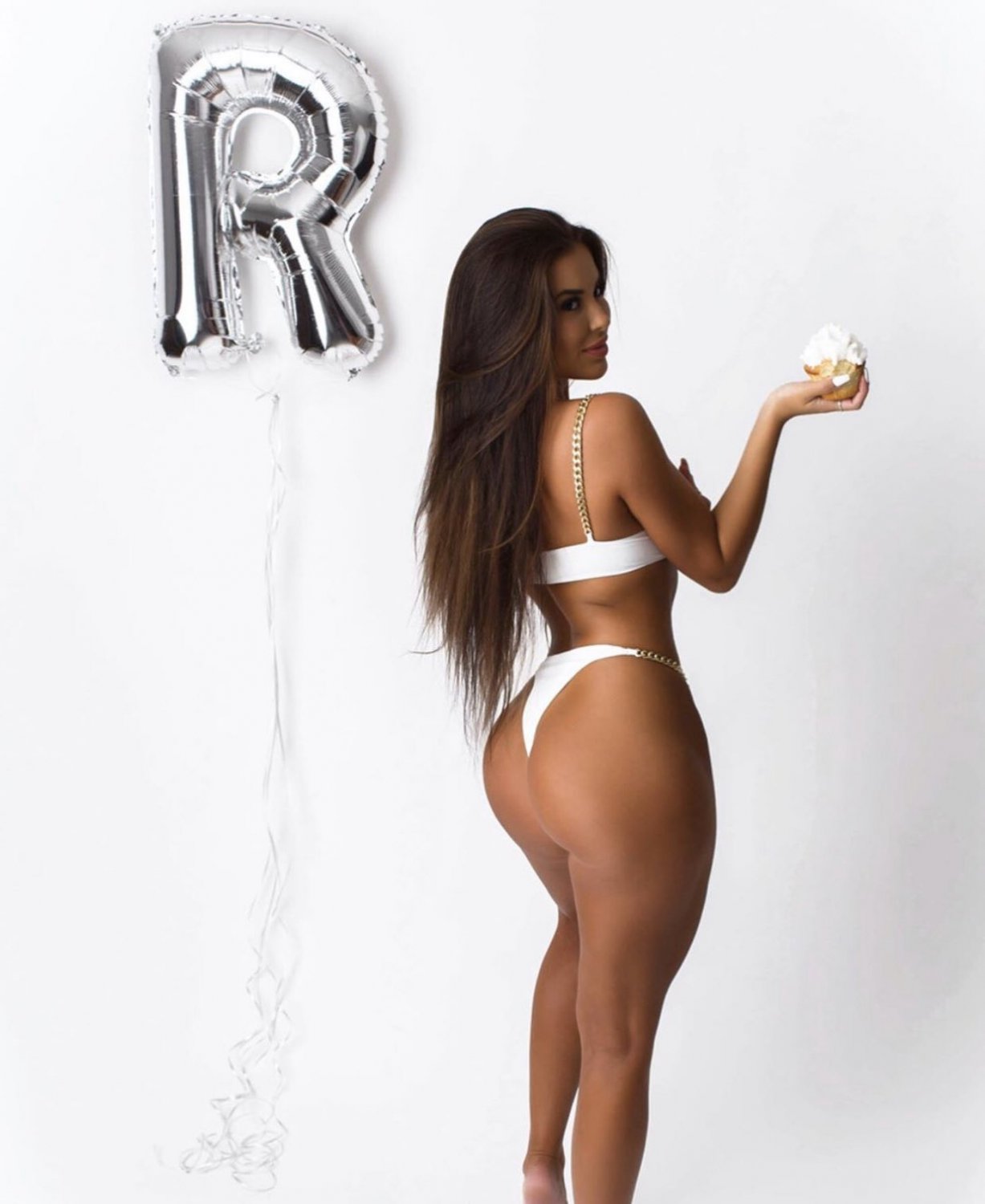 reina unitepics 3 #JG5K1hBD