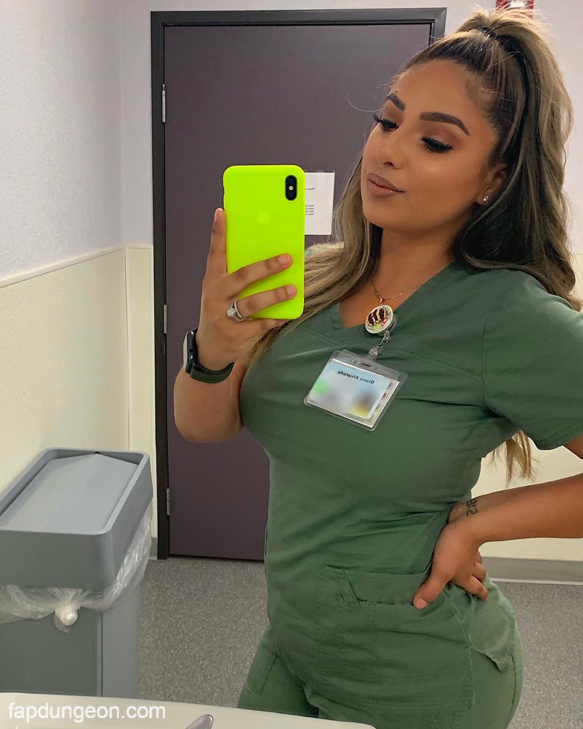 Thick Mexican Porn Nurse - Dianaalvaradx â€“ Thick Latina Nurse - Porn - EroMe